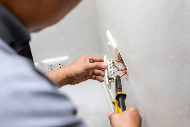 Best Commercial Electrician Services  in Covedale, OH